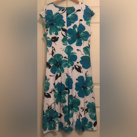Jones Wear Sleeveless Floral Print Dress - Picture 2 of 10